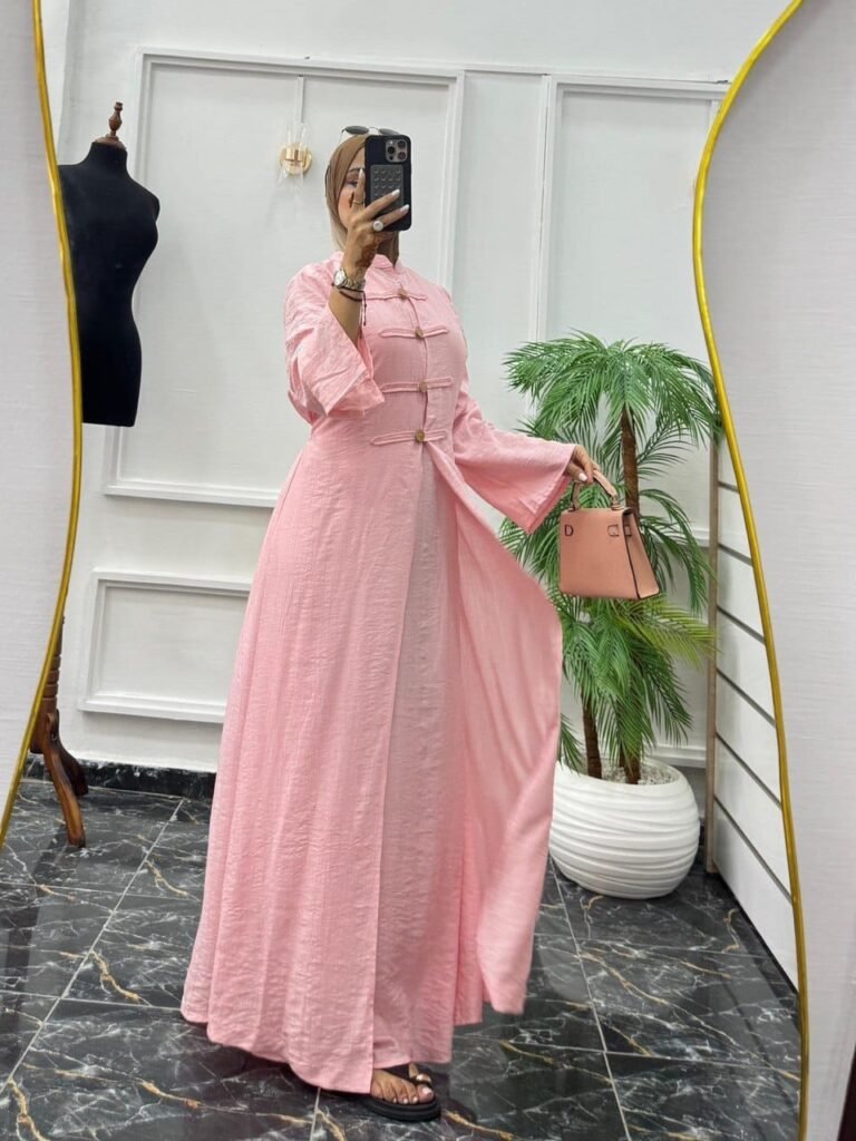 ملابس نسائية